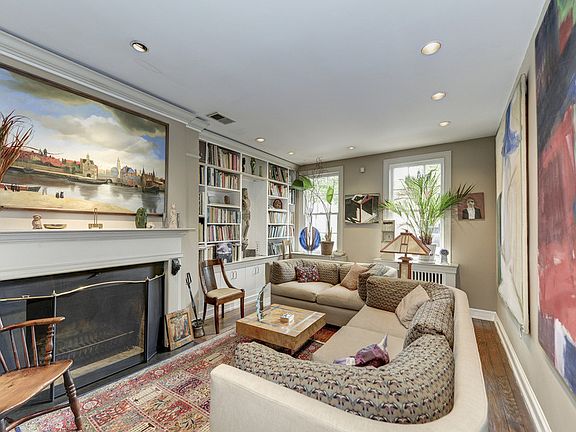 Living Room - Level 2