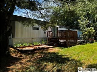 8933 Scandia Rd, Russell, PA 16345