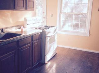 31 Hilltop Rd, New Haven, CT 06515