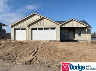 3318 Fairway Dr, Plattsmouth, NE 68048