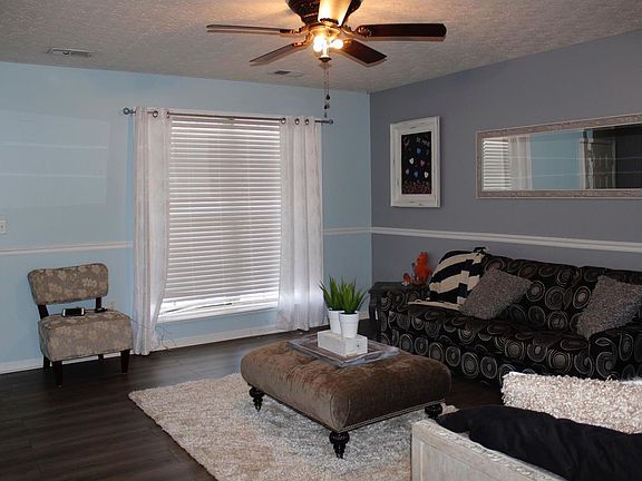 5th image of 328 Wisteria Ct