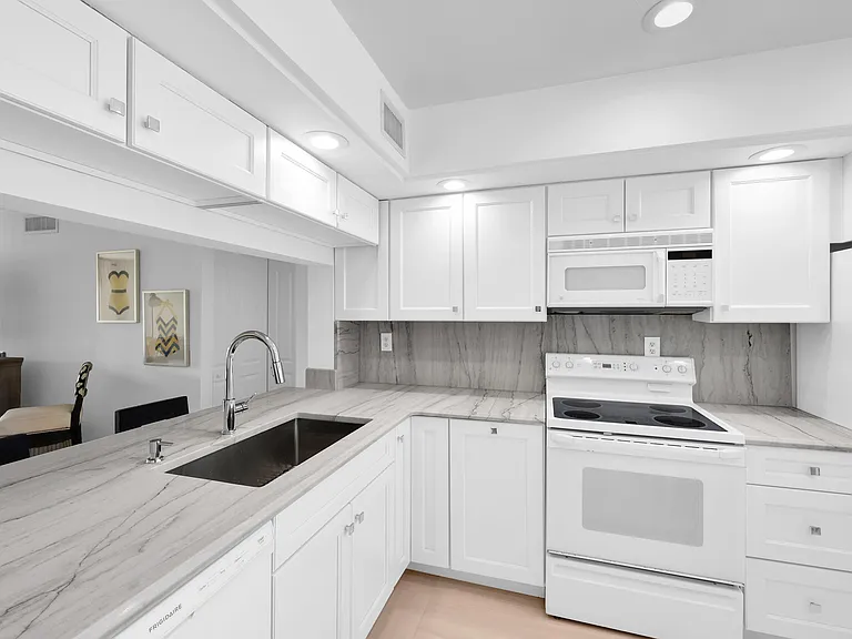12962 Briarlake Dr #202 — Photo 8