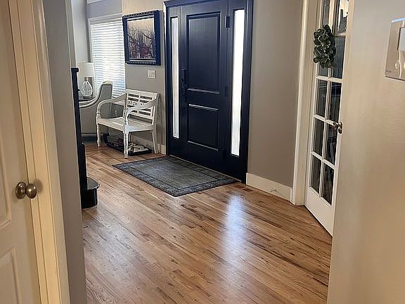 5th image of 2999 Clearwater St