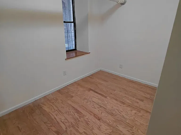 516 W 134th St #21 — Photo 14