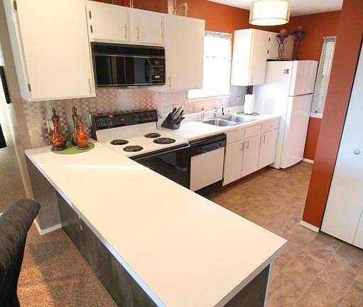 4th image of 18 Gold Finch Dr