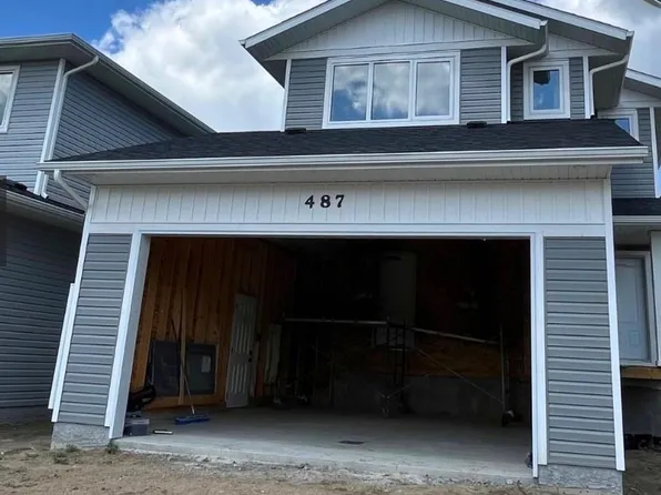 487 Traeger CLOSE, Saskatoon, SK S7V 1Z5