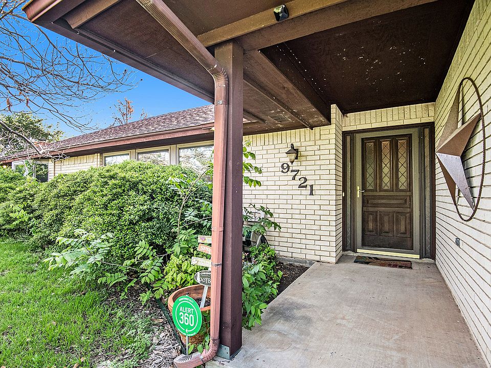 1st image of 9721 Ravensway Dr