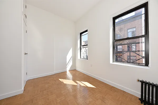 Rented by Buchbinder & Warren | media 6
