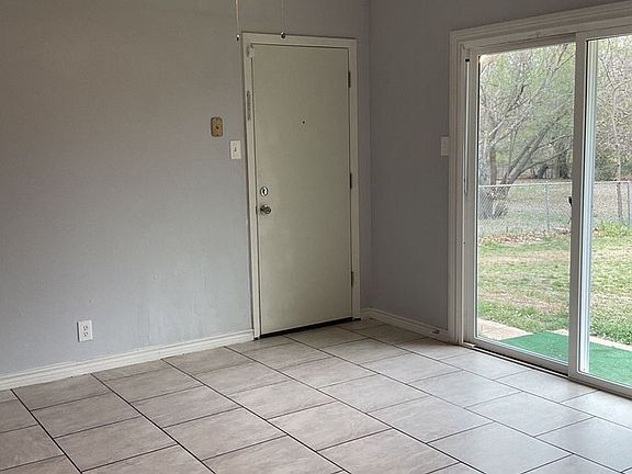 4th image of 1406 N Ws Young Dr