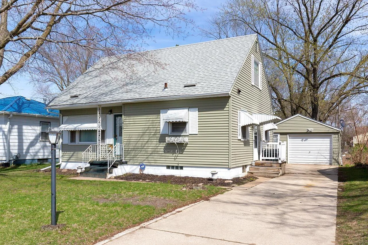 312 Sherman Ave photo 1