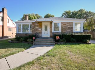 10461 Dorchester St, Westchester, IL 60154