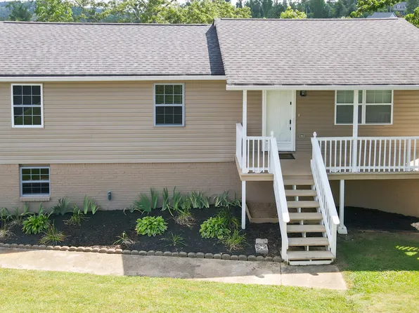 4000 Shady Oak Dr, Ooltewah, TN 37363