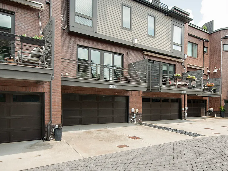 1701 Blair Blvd #3 — Photo 44