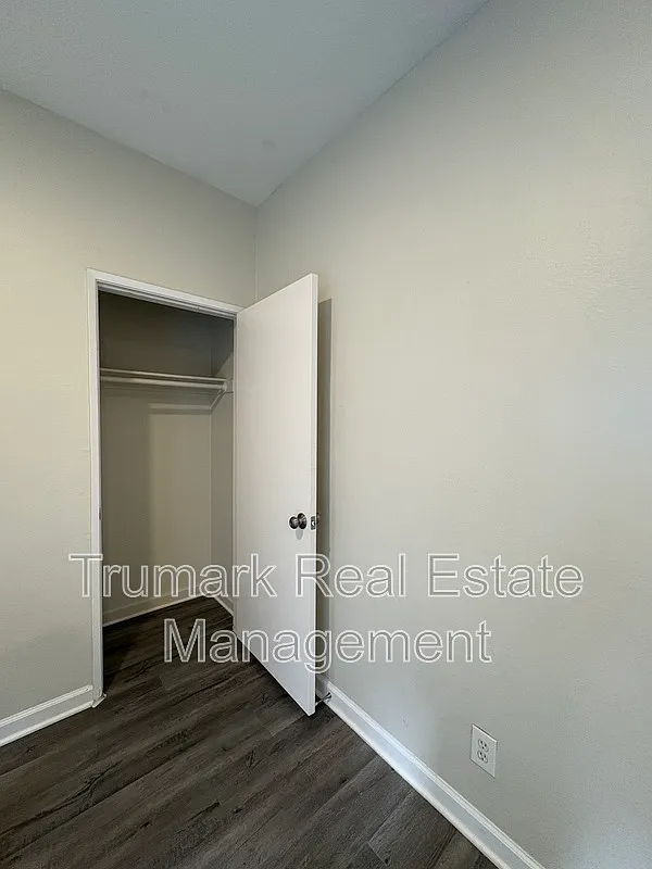 1 bed, 1.0 bath, $2,100 — Photo 3