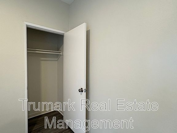 3rd image of 701 Hollywood Way #115