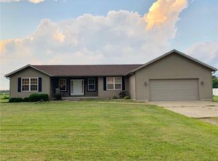 15967 Peridot St, Effingham, IL 62401