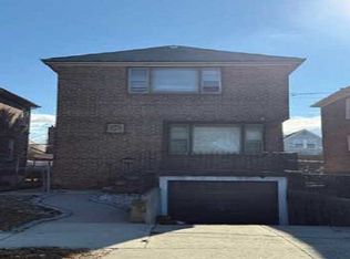 11935 219th St, Cambria Heights, NY 11411