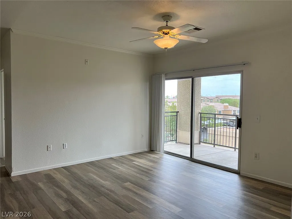1 bed, 1.0 bath, 704 sqft, $1,200 — Photo 2