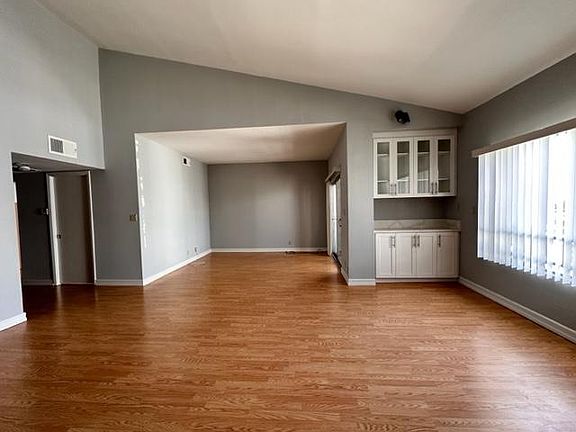 3rd image of 14245 Dickens St Unit 305