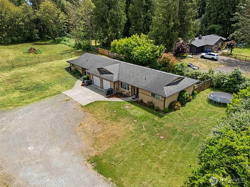 4th image of 30517 -19 Webster Road E