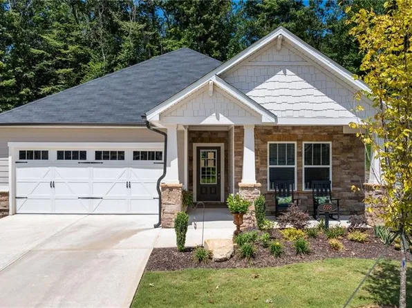 698 Magnolia Dr, Dawsonville, GA 30534