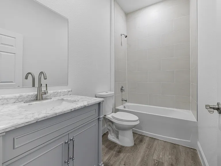 1051 Milwaukee Blvd — Photo 8