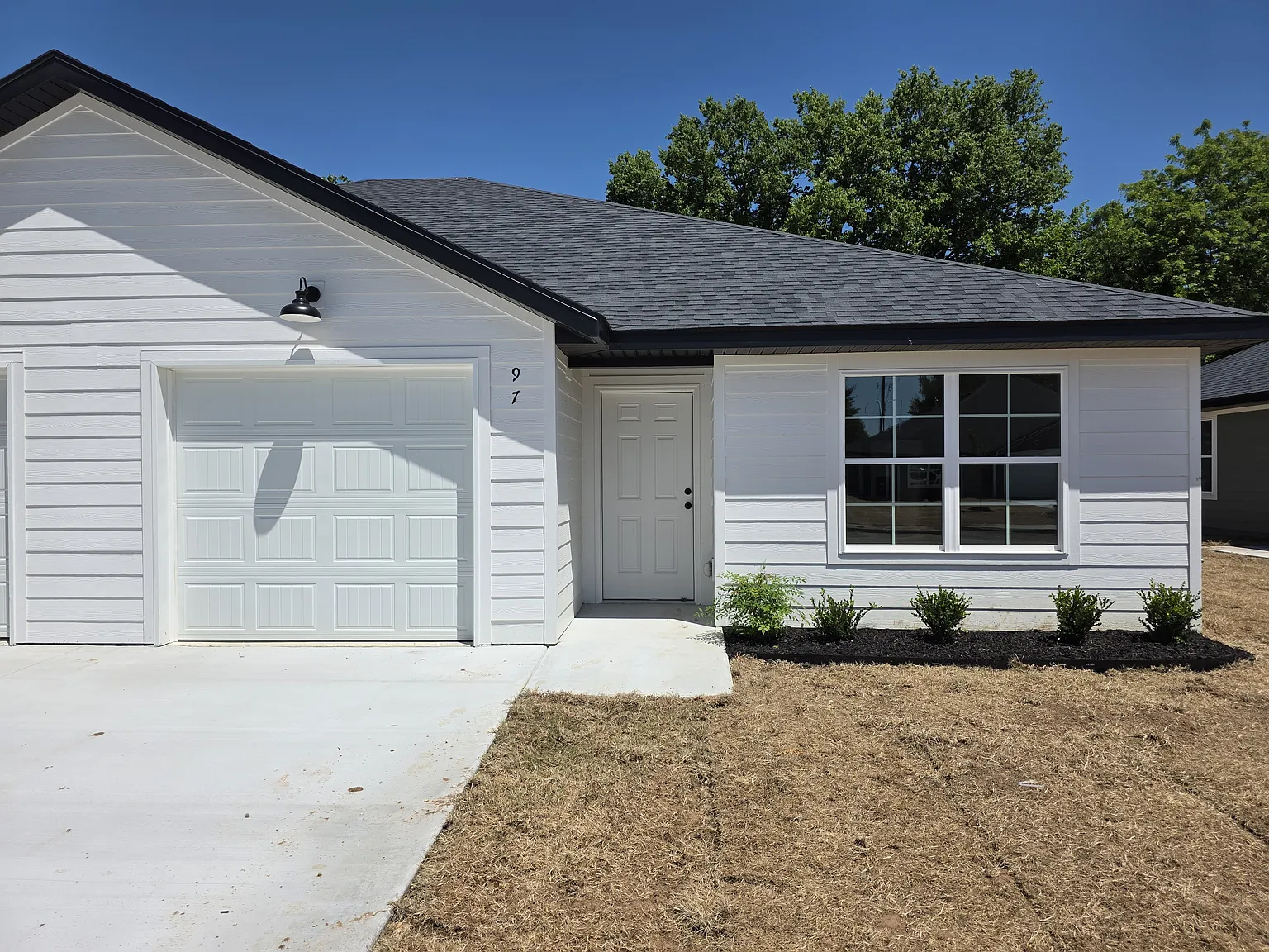 3 bed, 1256 sqft, $1,650 — Photo 4