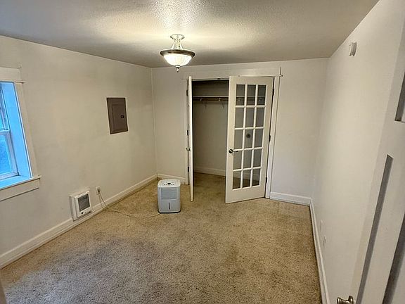 2nd image of 2073 Gilman Dr W