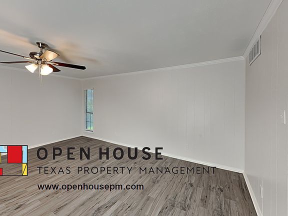 3rd image of 1814 Red Oak Ln