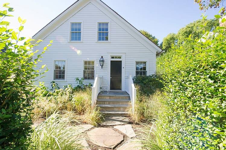 1st image of 8 Ackerly St