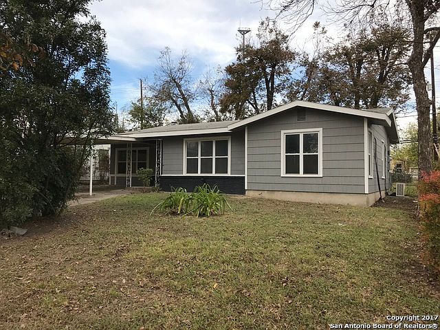 1st image of 727 Edgebrook Ln