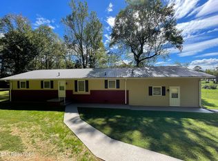 134 Hillview Terrace Dr, Harriman, TN 37748