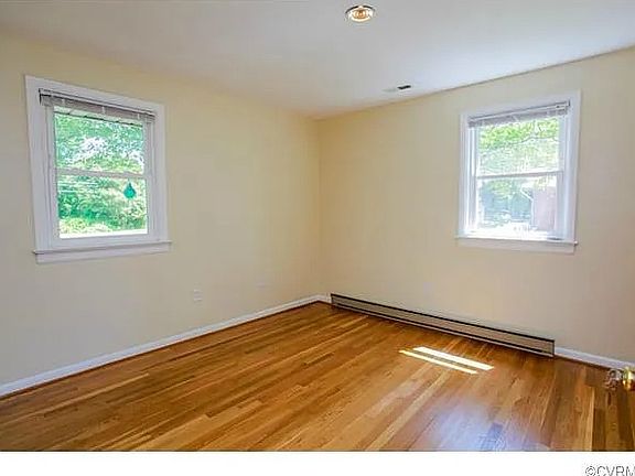 5th image of 1621 Silverwood Dr