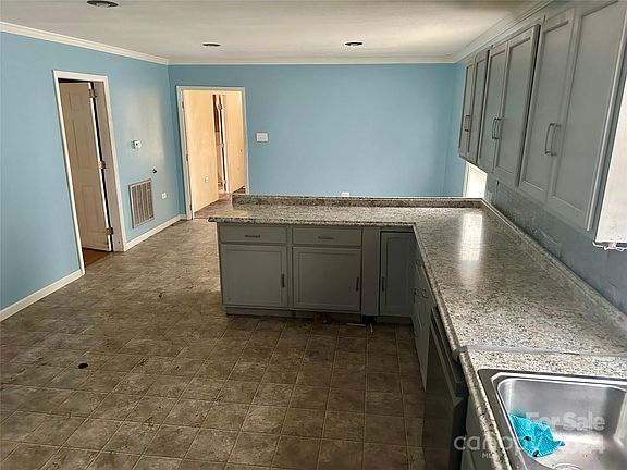 2nd image of 321 Corriher Heights Ave