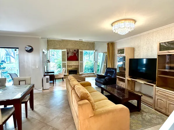 6075 Glendale Dr #6075, Boca Raton, FL 33433