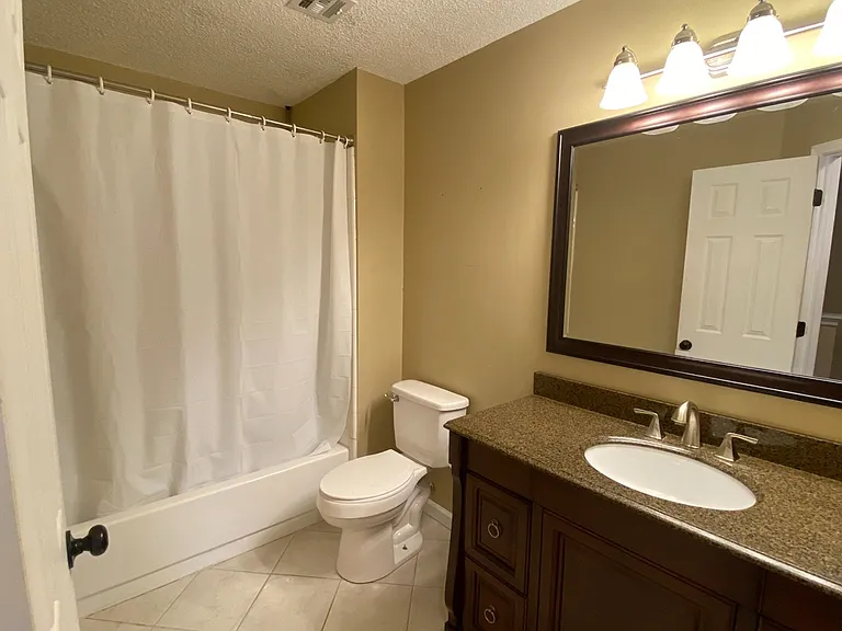 1619 S Fir Pl — Photo 14