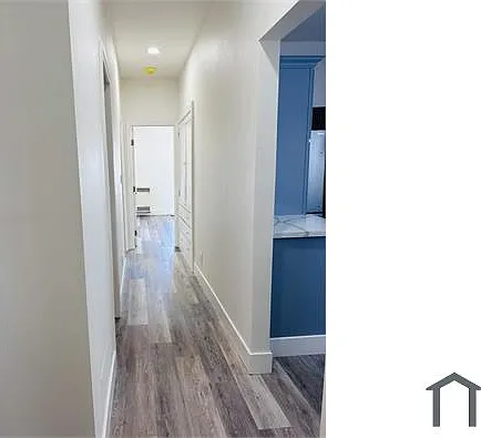 4041 1/2 W 21st St — Photo 4