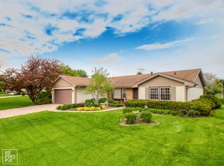 105 Millis Ln, Schaumburg, IL 60193
