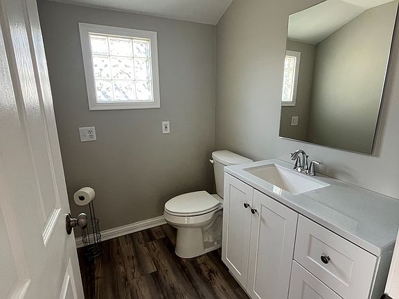 2nd image of 8248 Clara Ave