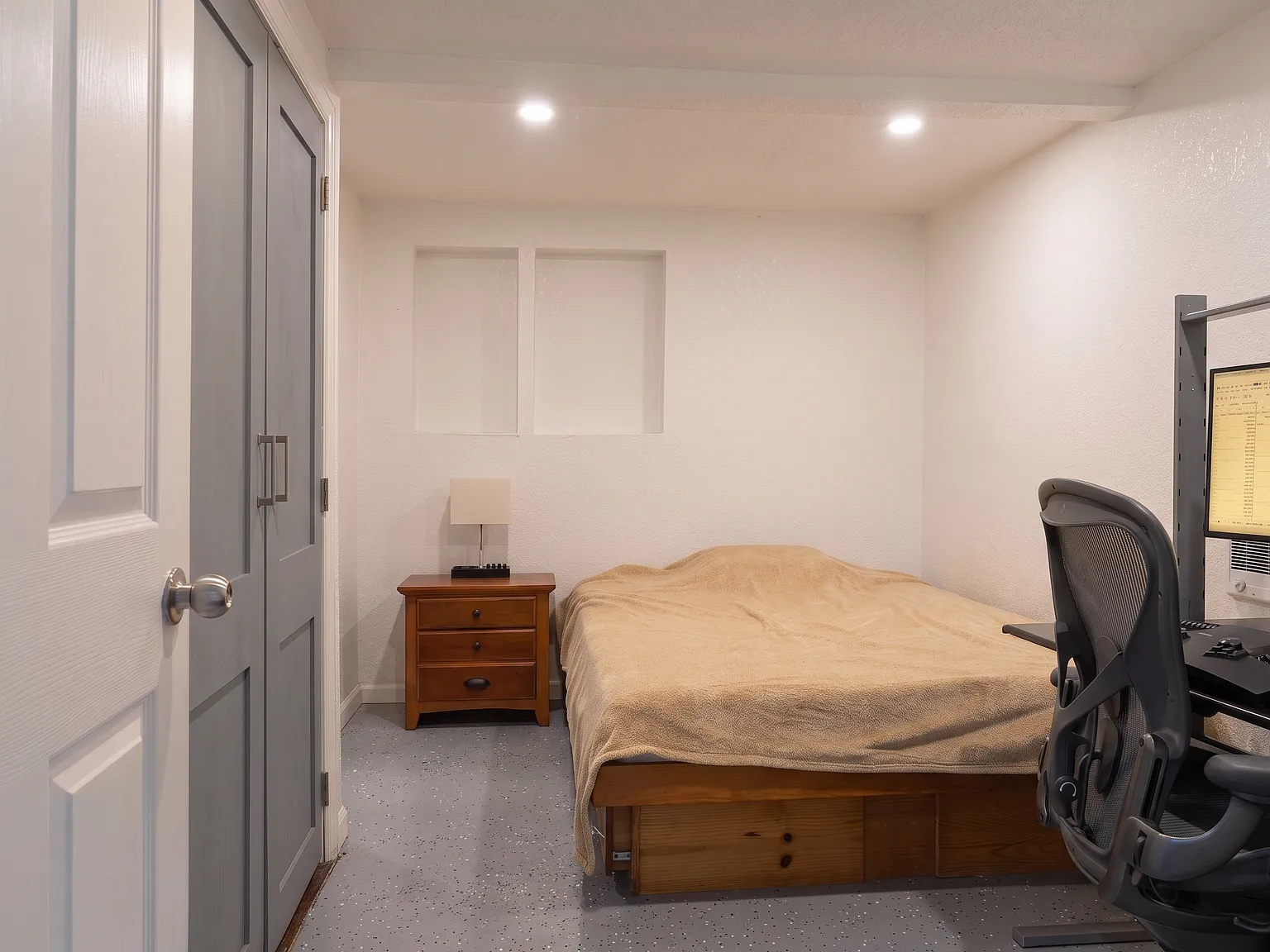2 bed, 1227 sqft, $2,000 — Photo 2