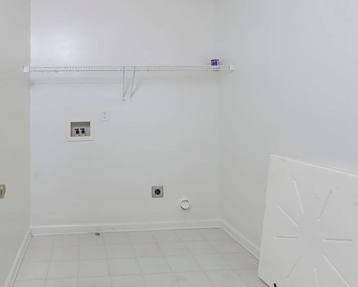 141 Wigmore Ln — Photo 17