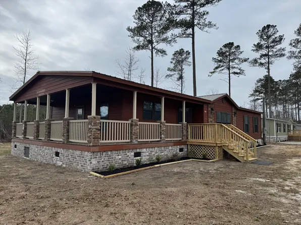 237 Ash Hill Dr, Eutawville, SC 29048