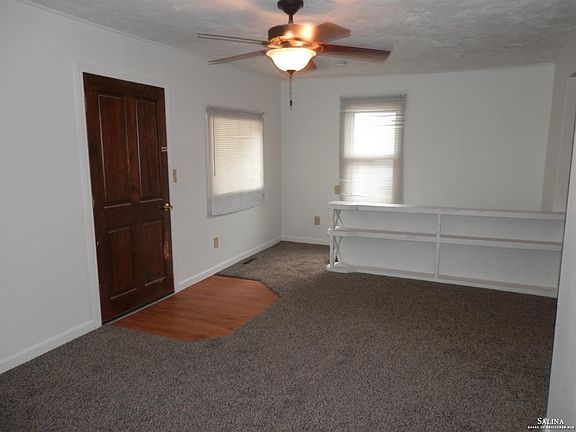 4th image of 909 N 8th St
