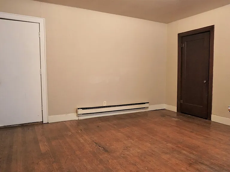 3400 N Robinson Ave — Photo 8
