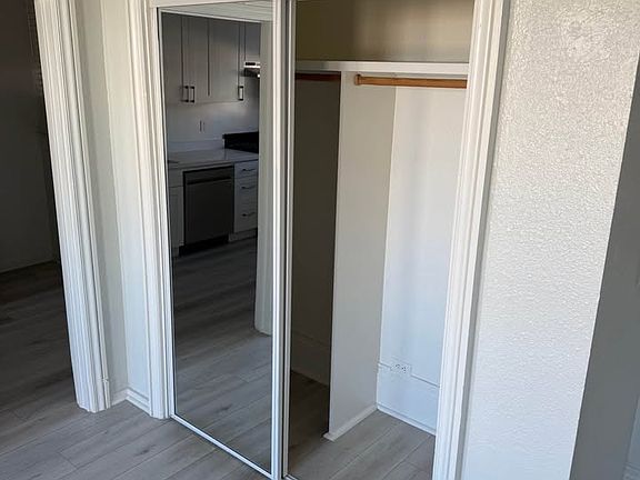 4th image of 1745 Market St #46