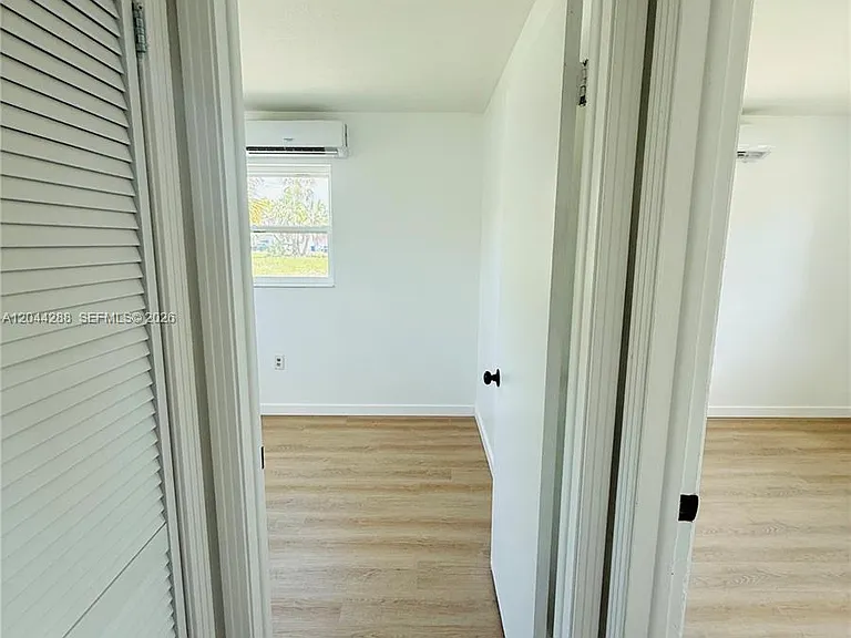 2423 Jeffcott St #1 — Photo 4