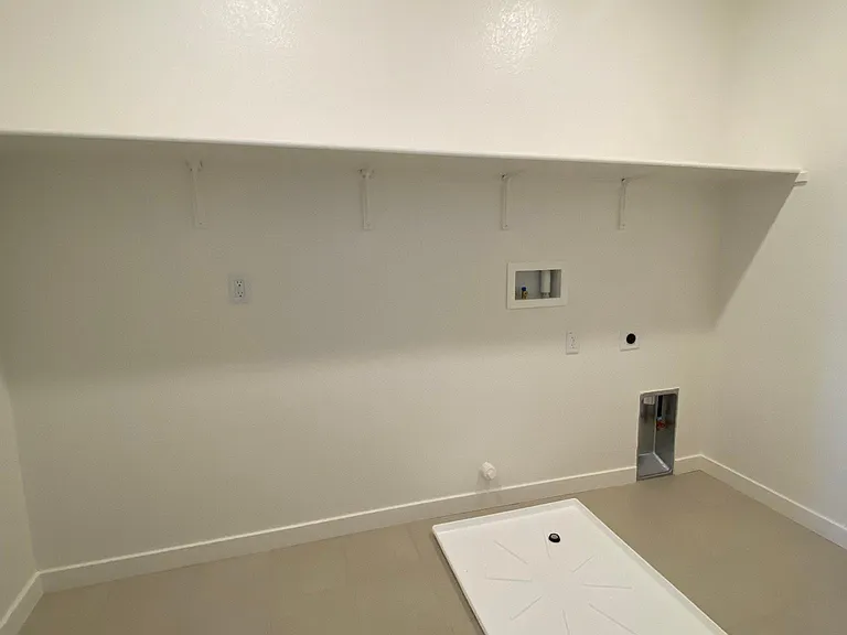 2408 Lake Club Dr — Photo 13