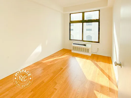 Rented by MySpaceNYC | media 4