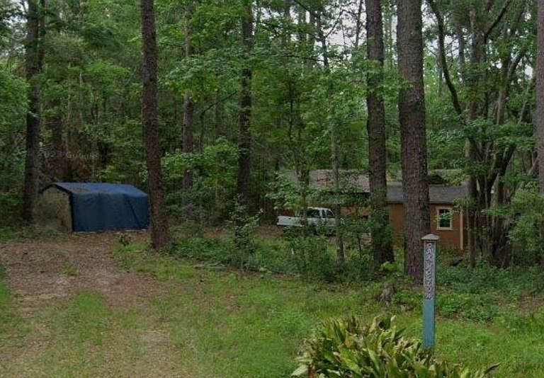 1st image of 9524 Oak Hollow Trl