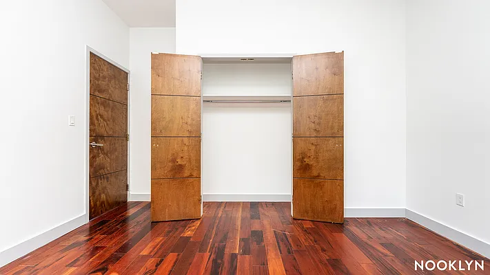 Rented by Nooklyn NYC LLC | media 4